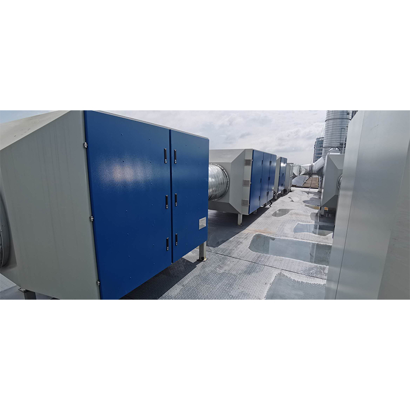 What factors affect the activated carbon packing density of industrial activated carbon boxes?